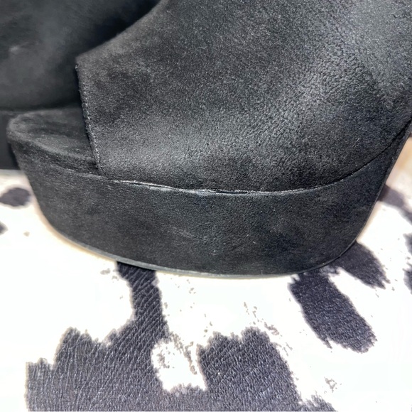 Suede Open Toe Platform Mules - Picture 6 of 6